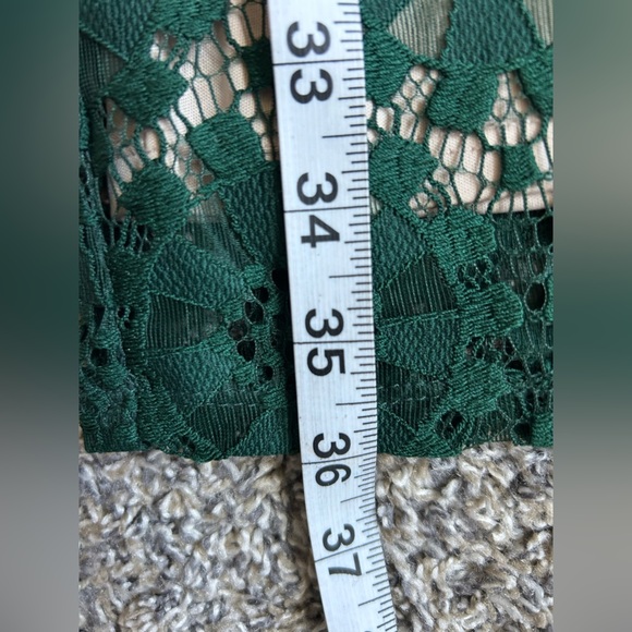 Jessica Howard Emerald Green Lace Dress w/3/4 sleeves and nude lining size 10 - Picture 10 of 14